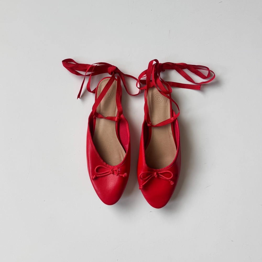 Urban Outfitters Red Faux Leather Lace Up Ballet Flats Ribbon Ankle Tie Size 8M